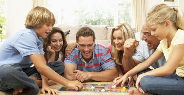 Evde Ailecek Oynanabilecek 8 Eğlenceli Oyun
